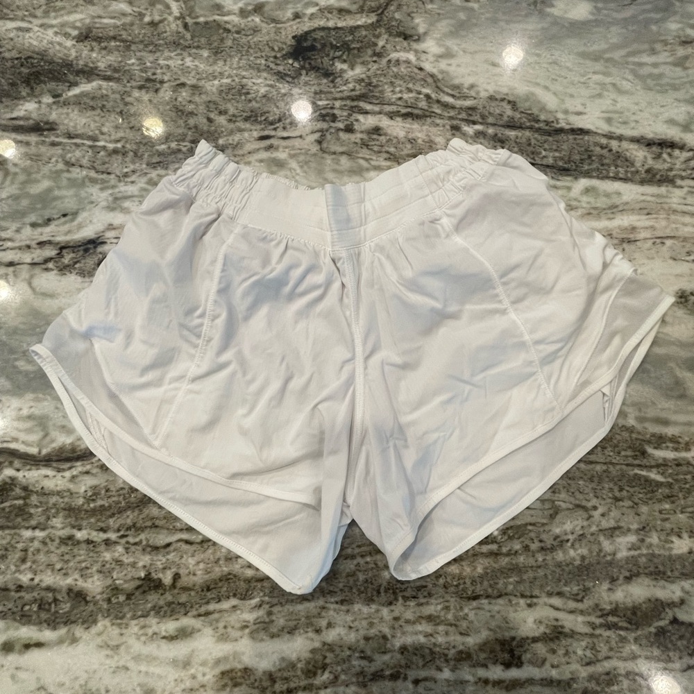 Lululemon hotty hot shorts 8 - Picture 2 of 3